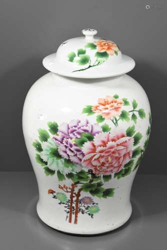 Vase chinois à décor de fl et poète (H:40cm) (éclat au col)