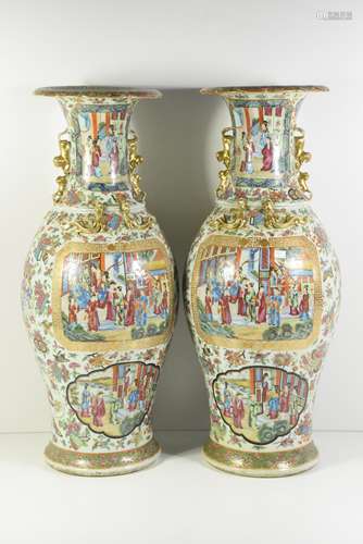 Deux grands vases Canton (Ht 62cm)