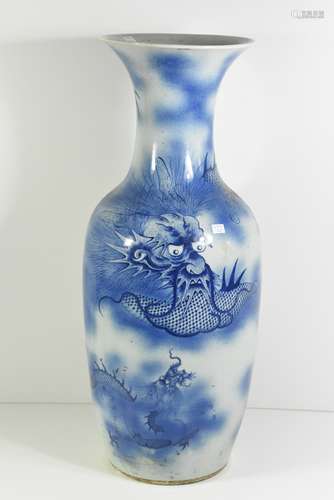 Vase chinois 19ème à décor de dragon