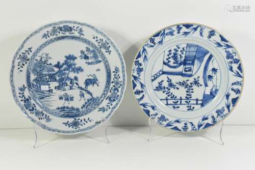Deux plats Chine bleus, 18ème (Ø 28cm)