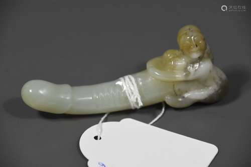 Phallus en jade ancien, Chine (8,6cm ; poids 46,02grs)