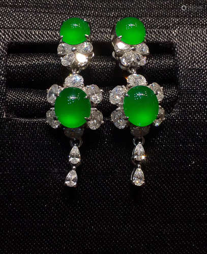 VIVID GREEN EARRINGS