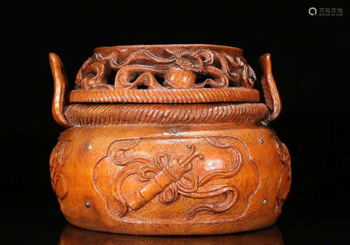 A BAMBOO CARVING CENSER WITH 