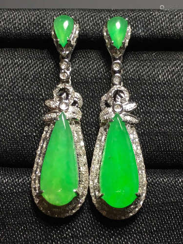 A GREEN JADEITE CARVED WATERDROP  EARDROPS