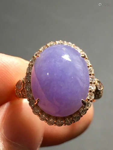 A ICY PURPLE JADEITE  CIRCLE  RING