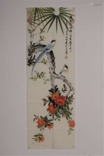 CHINESE SCROLL PAINRING OF BIRD AND FLOWER