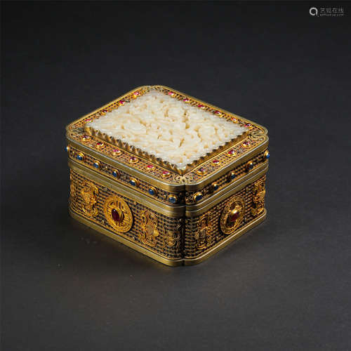 CHINESE WHITE JADE PLAQUE INLAID PURE GOLD BOX