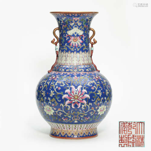 CHINESE PORCELAIN FAMILLE ROSE FLOWER VASE