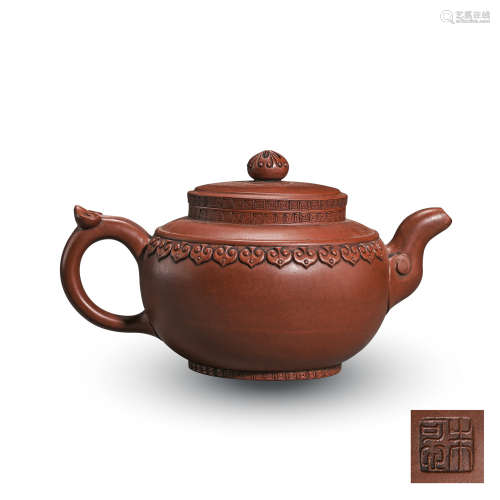 CHINESE YIXING ZISHA CLAY TEA POT