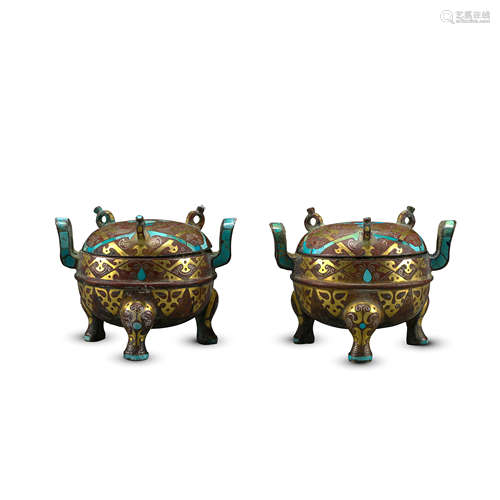 PAIR OF CHINESE TURQUOISE GOLD INLAID BRONZE TRIPLE FEET LIDDED CENSERS