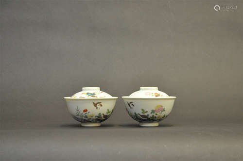 PAIR OF CHINESE PORCELAIN FAMILLE ROSE BIRD AND FLOWER LIDDED CUPS