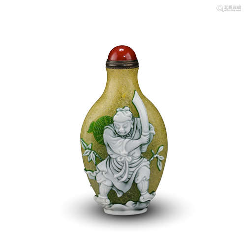 CHINESE PEKING GLASS WARRIOR SNUFF BOTTLE