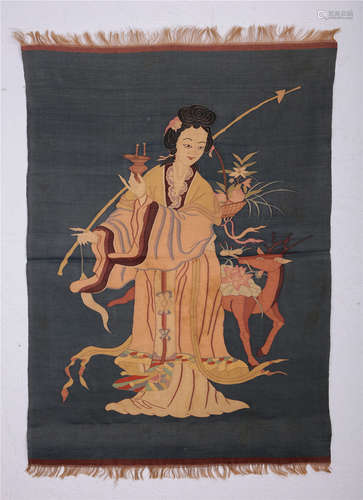 CHINESE EMBROIDERY TAPESTRY OF STANDING BEAUTY