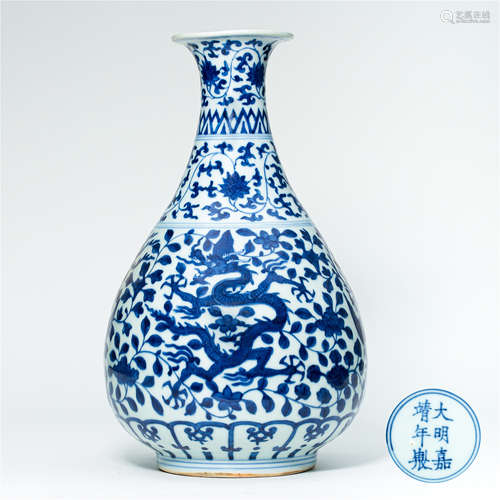 CHINESE PORCELAIN BLUE AND WHITE DRAGON YUHUCHUN VASE