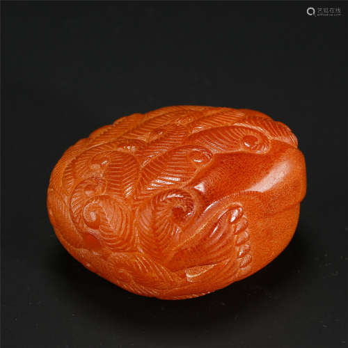 CHINESE AMBER PENDANT LIAO DYNASTY