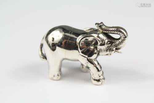 A Sterling Silver Figure of an Elephant, approx 4 x 2