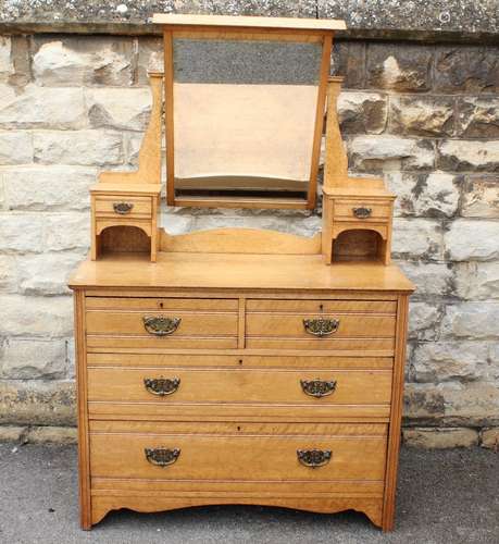 A Birds Eye Maple Dressing Table, with two drawers beneath, galleried mirror flanked by two trinket drawers to either side, approx 107 w x 168 h x 50 d cms