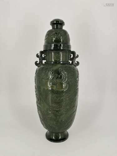 A CHINESE SPINACH JADE VASE, QIANLONG MARK