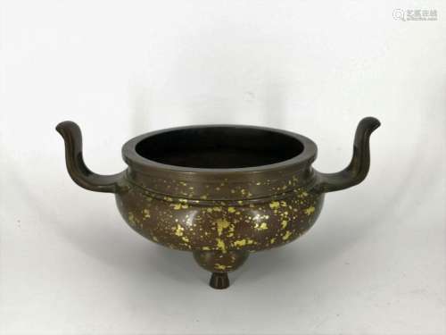 A CHINESE BRONZE TRIPOD CENSER, INSCRIBED