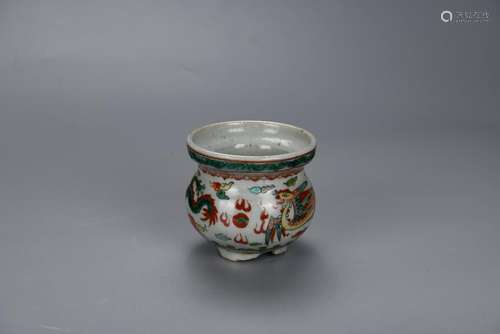 A SMALL CHINESE FAMILLE VERT CENSER, QING DYNASTY