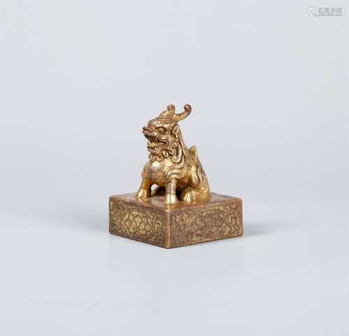 A CHINESE GILT BRONZE SEAL, QING DYNASTY OR EARLIER