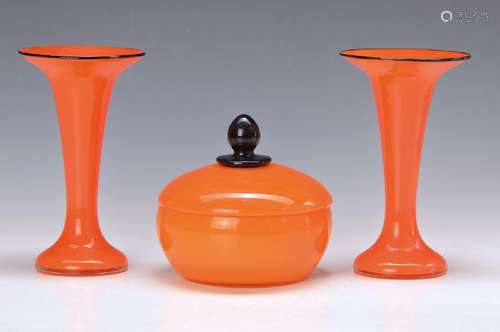 pair of vases and lid box, Lötz Widow, editionTango