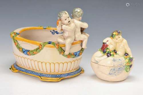 bowl with 2 cupids, Karlsruher majolica, 1903 molding