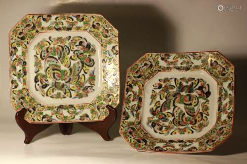 Pair of 19th.C Chinese Famille Rose Porcelain Plat