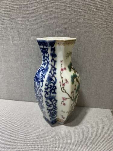 Chinese Porcelain Vase, Four-character hall mark S
