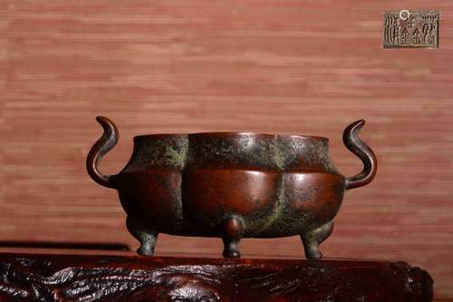 Chinese Bronze Footed Censer w Handle