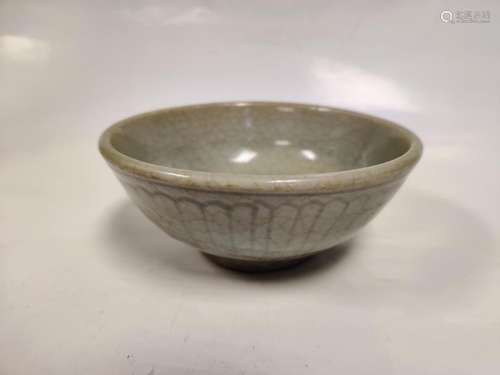 Chinese Longquan Bowl