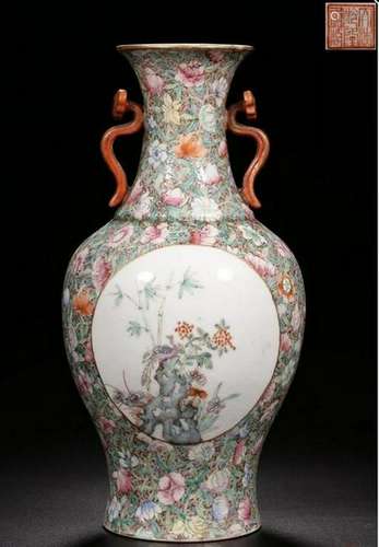 A FAMILLE-ROSE VASE.QING PERIOD