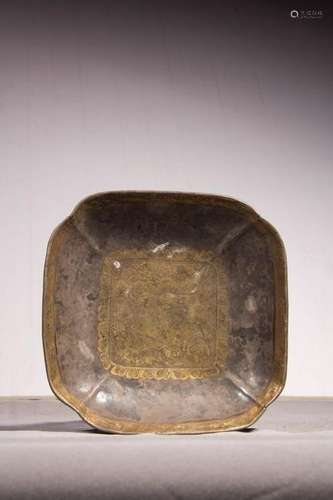 A CARVED GILT-SILVER DISH.TANG PERIOD