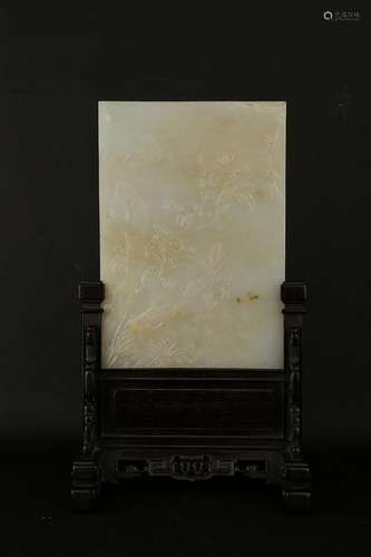 A FINE CARVED WHITE JADE TABLE SCREEN.QING PERIOD