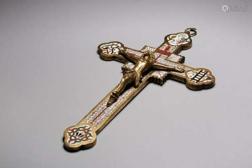 A GILT-BRONZE CLOISONNE ENAMEL CROSS.QING PERIOD