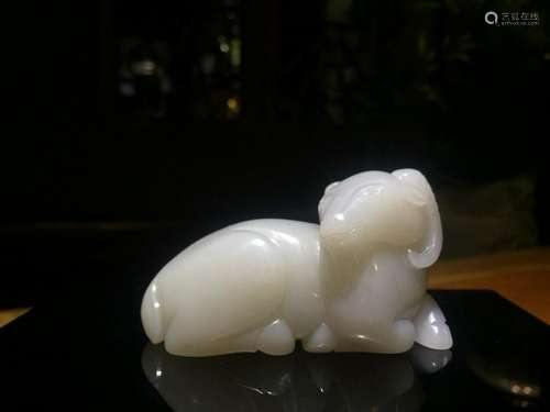 A CARVED WHITE JADE GOAT.ANTIQUE