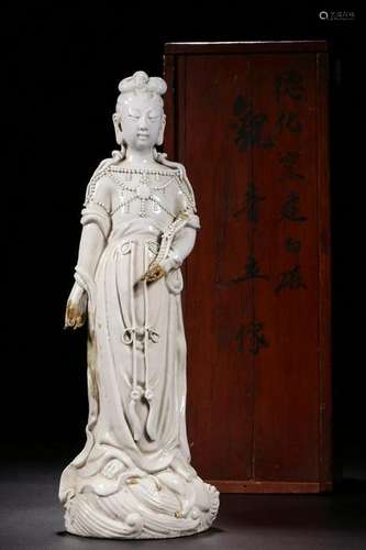 A DEHUA STANDING GUANYIN.ANTIQUE