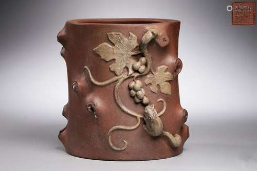 A CARVED YIXING BRUSHPOT.BITONG .QING PERIOD