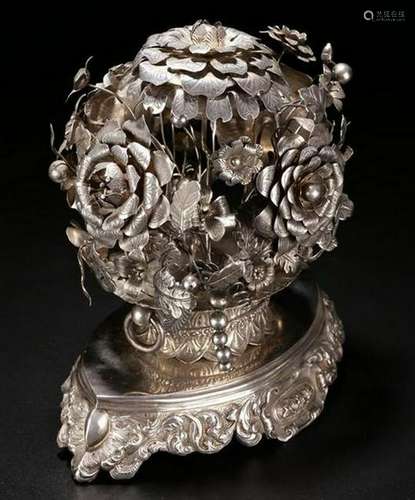 A CARVED SILVER FLOWERPOT .19TH CENTURY