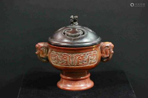 A SOAPSTONE CARVING OF CENSER AND COVER.QING PERIOD