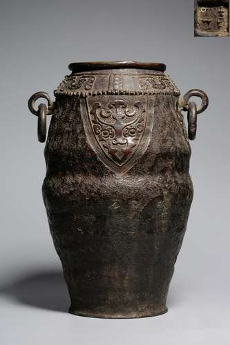 A CARVED BRONZE VASE.MING PERIOD