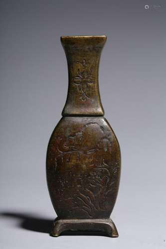 A CARVED BRONZE VASE.HU.QING PERIOD