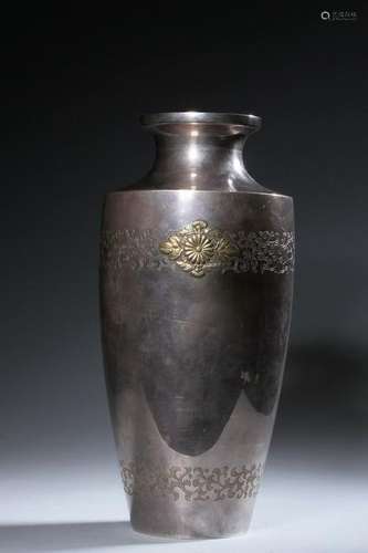 A CARVED JAPANESE GOLD INLAID SILVER VASE.ANTIQUE