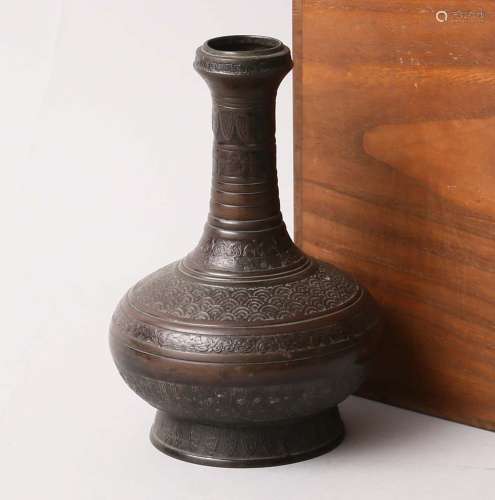 壽海紋長頸銅瓶