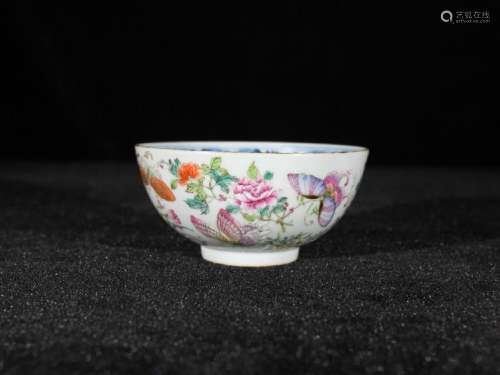 FAMILLE ROSE BUTTERFLY AND FLOWER PORCELAIN BOWL