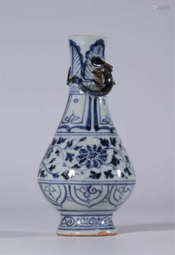 Bule and White Flower and Dragon Pattern Vase