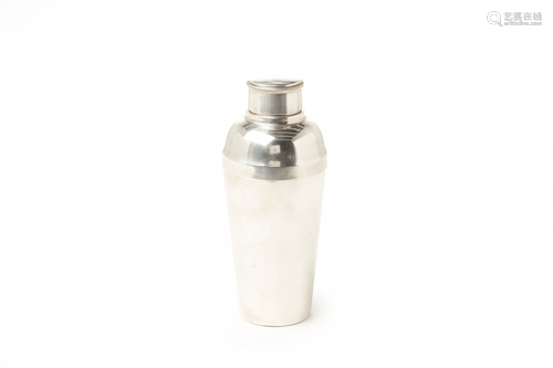 A VINTAGE ENGLISH SILVER PLATED COCKTAIL SHAKER