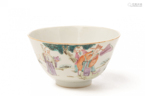 A CHINESE PORCELAIN BOWL PAINTED WITH FU LU SHOU