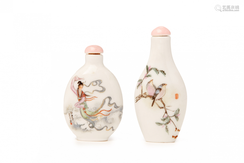 TWO CONTEMPORARY PORCELAIN SNUFF BOTTLES