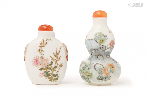 TWO PORCELAIN SNUFF BOTTLES